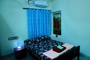 1 dormitorio, tabla de planchar con plancha, wifi gratis y ropa de cama