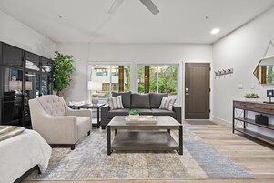 Smart TV de 55 pulgadas con canales digitales