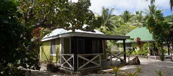 White Sandy Beach Eco Lodge