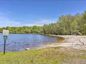 Beach - Poconos Summer Getaway: Family, Games & Memories! (Pocono Summit)