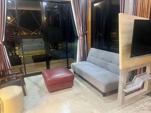 Suite familiar | Espacio para trabajar con un portátil y wifi gratis