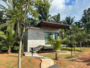 Mặt tiền nơi lưu trú
