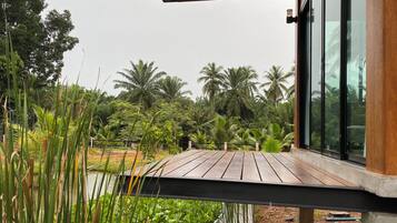 Family Suite (Lake view) | Terrace/patio