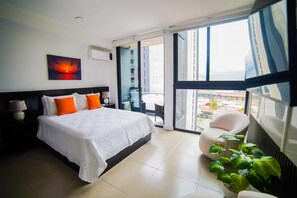 1 habitación, escritorio, tabla de planchar con plancha y wifi gratis 