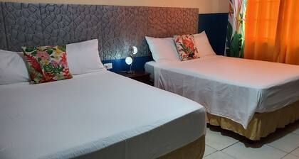 Pearl of the City TROPICAL PEARL
Welcoming apt with AC n Liguanea Kgston Jamaica