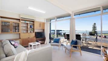 TV, offices
