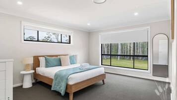 5 bedrooms, iron/ironing board, travel cot, WiFi