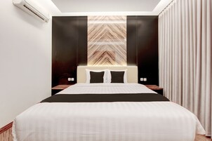 Standard Suite, 1 Double Bed | Soundproofing, free WiFi, bed sheets