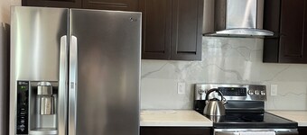 Alameda Modern Victorian 4BD unit A