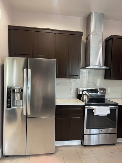 Alameda Modern Victorian 4BD unit A