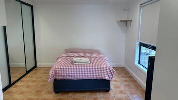 1 bedroom, iron/ironing board, WiFi