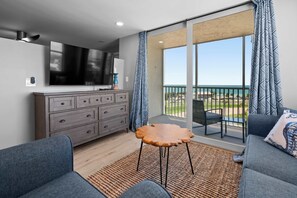 TV, offices - Spectacular Ocean Views at Beach and Tennis 4705 (Bonita Springs)