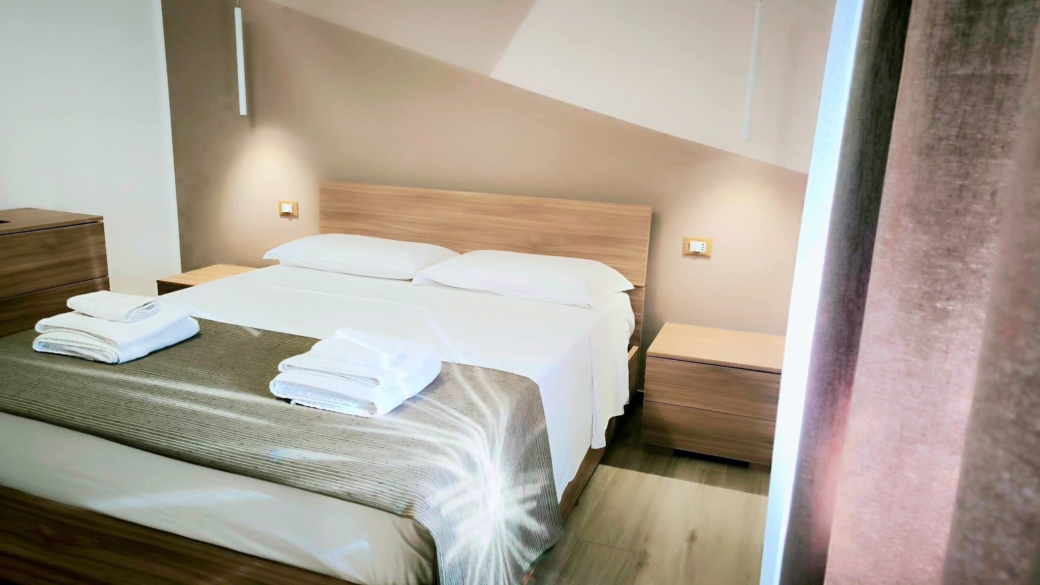 3 soverom, strykejern/-brett, wi-fi og sengetøy