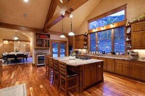Fridge, microwave, oven, stovetop - Luxury Mountain Retreat Near Aspen & Snowmass, 4 King Beds, Hot Tub & 3 Decks (Carbondale)