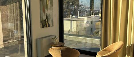 5 Schlafzimmer, Schreibtisch, BĂŒgeleisen/BĂŒgelbrett, kostenloses WLAN