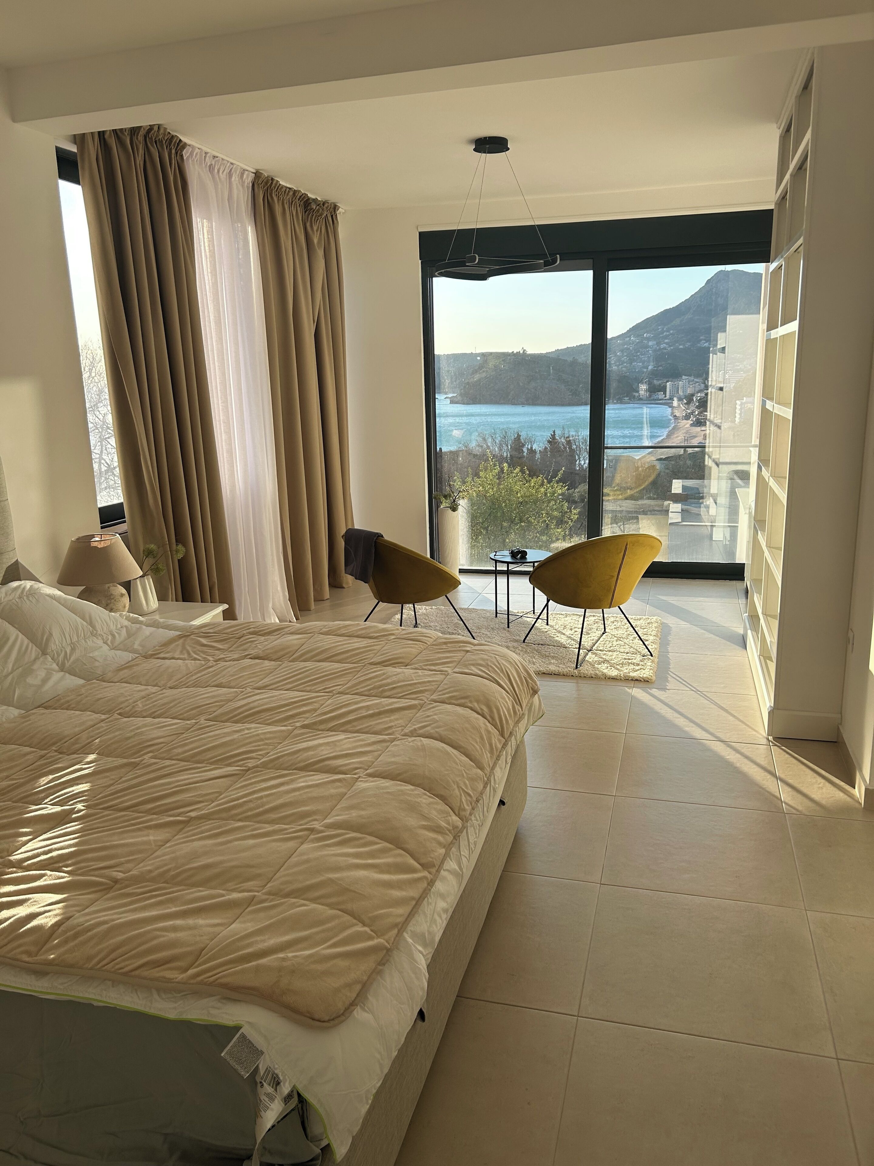 5 dormitorios, escritorio, tabla de planchar con plancha y wifi gratis