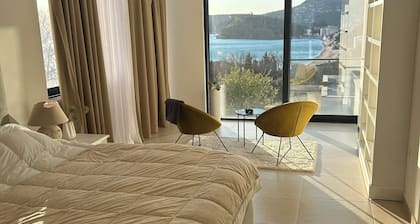 Brand new 5 bedroom modern Mediterranean villa with pool. Sleeps 10. NO SMOKING