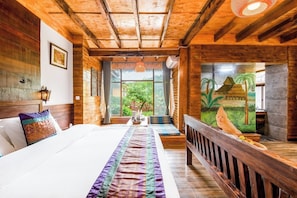 Classic Double Room, Non Smoking, Courtyard View | Free WiFi