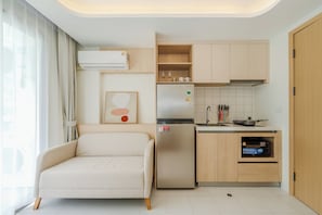 Apartment, Balcony | Private kitchen