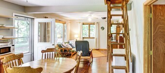 Charming Getaway: Rustic Cabin on West Battle Lake