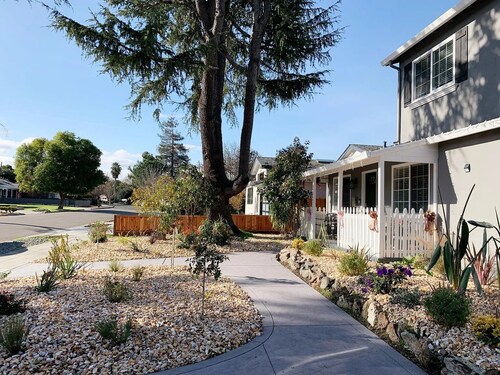 Delightful 5-bedroom house with AC in San Jose