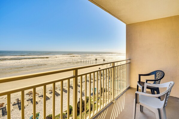 Property grounds - Oceanfront Gem - Walk to Daytona Beach Pier! (Daytona Beach)