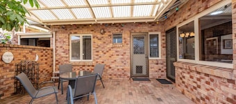 Bunbury Bliss - Views and Vibes