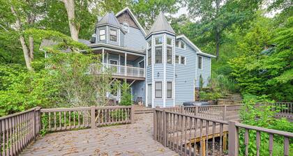 5-Story Group Getaway w/ Game Room in Franklin!