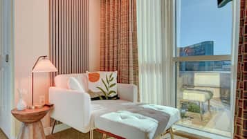 Family Suite, 1 King Bed with Sofa bed, Balcony, City View
