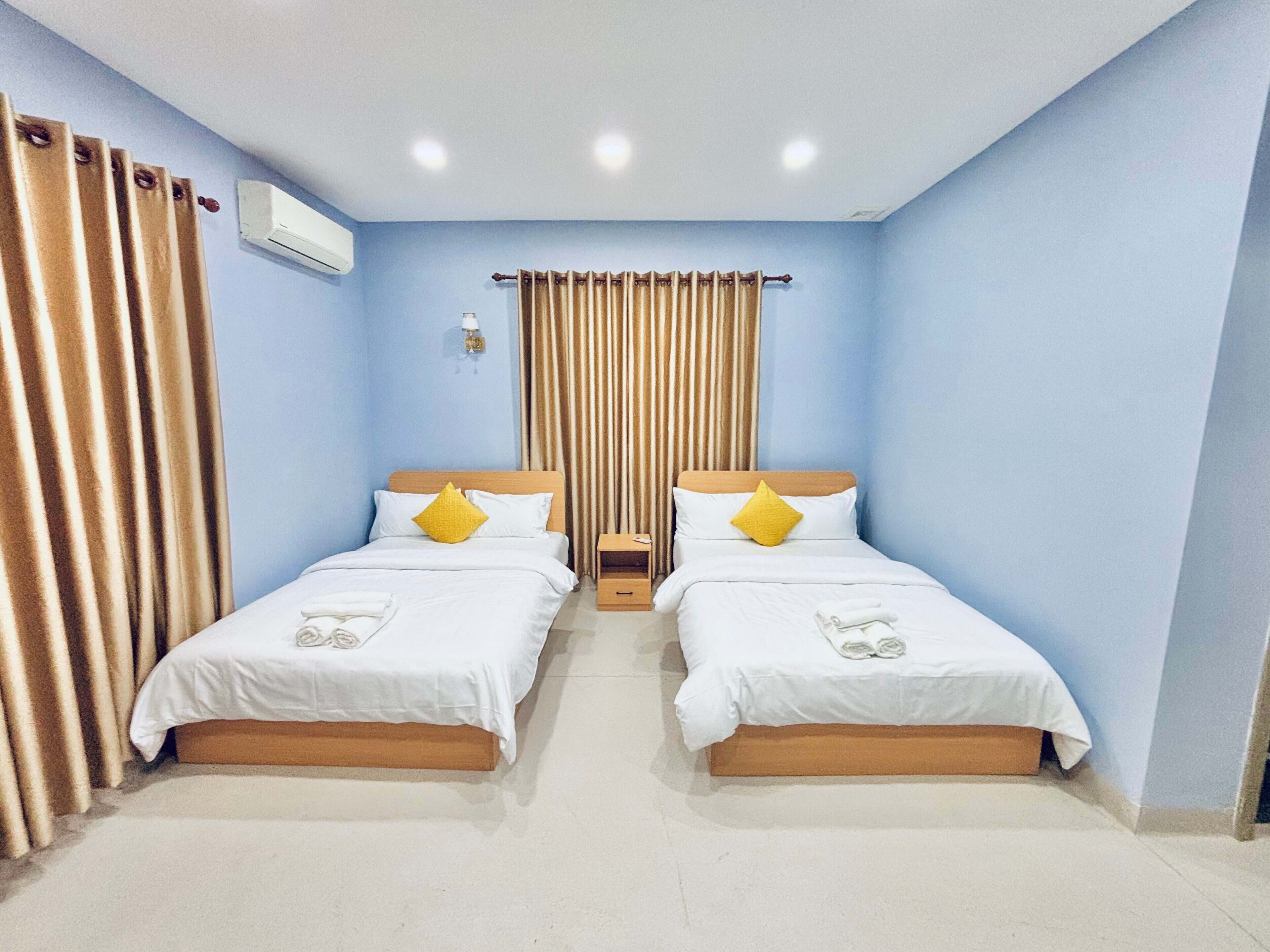 Deluxe Triple Room | Laptop workspace, free WiFi