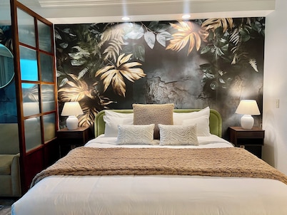 Blu Cashmere Suite
