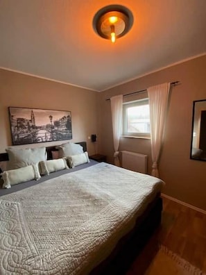 1 chambre, fer et planche à repasser, Wi-Fi, literie fournie