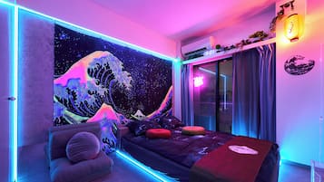 Basic Apartment, City View | Living area