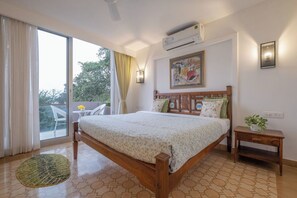 Cobertura superior, vista para a piscina | Roupas de cama de algodão egípcio, roupas de cama premium
