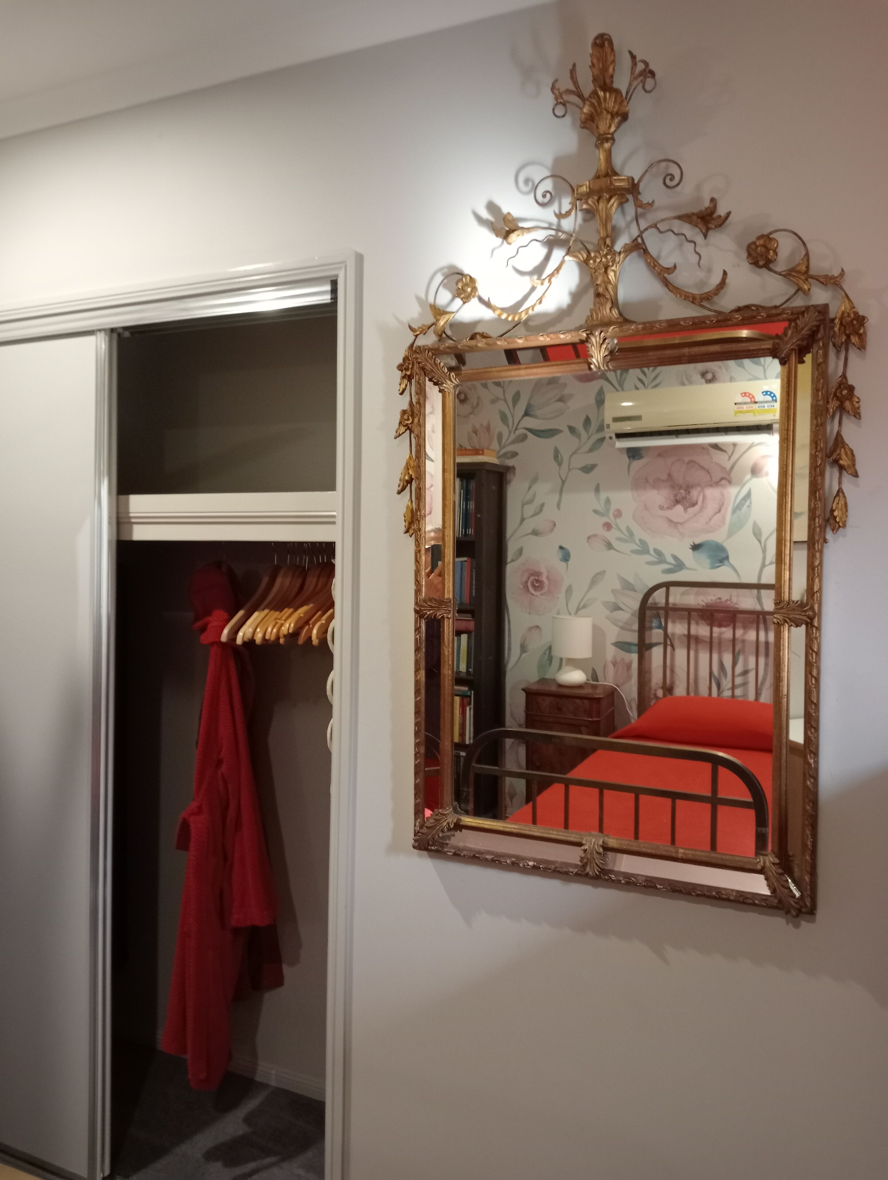 1 quarto, ferros/tábuas de passar roupa, Wi-Fi, roupa de cama