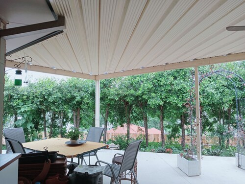 Bed&Breakfast, stay at Silvia’s home, all comforts included, no kitchen access