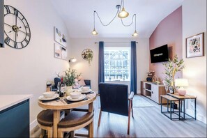 Apartment | Living area