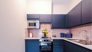 Private kitchen - Flat 4 30 Northgate (Chester)