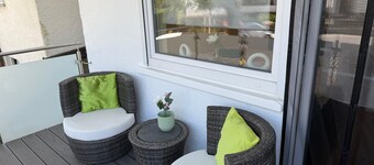 Cozy Compact Studio with Balcony for 2 Guests – Königstein Ts.