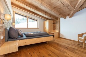 2 habitaciones, acceso a internet y ropa de cama