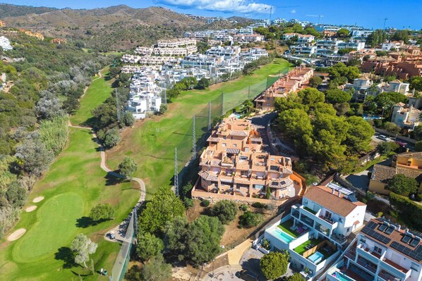 Exterior - Luxury Villa w Seaview Cabopino (Marbella)