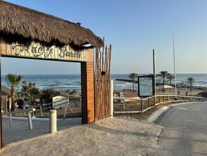 House, 5 Bedrooms, Smoking | Beach