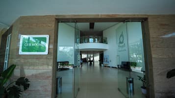 In-room safe, free WiFi, wheelchair access