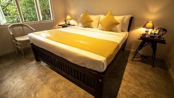 4 habitaciones, tabla de planchar con plancha, wifi y ropa de cama