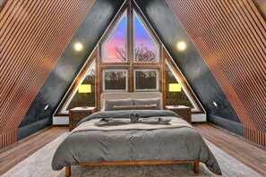 5 makuuhuonetta, silitysrauta/-lauta, vauvan matkasänky, Wi-Fi