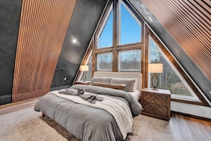 5 bedrooms, iron/ironing board, travel cot, WiFi