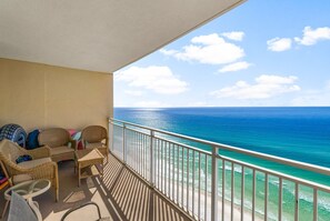 Departamento (Emerald Beach Resort 1834 - Beachfron) | 1 habitación y wifi gratis 