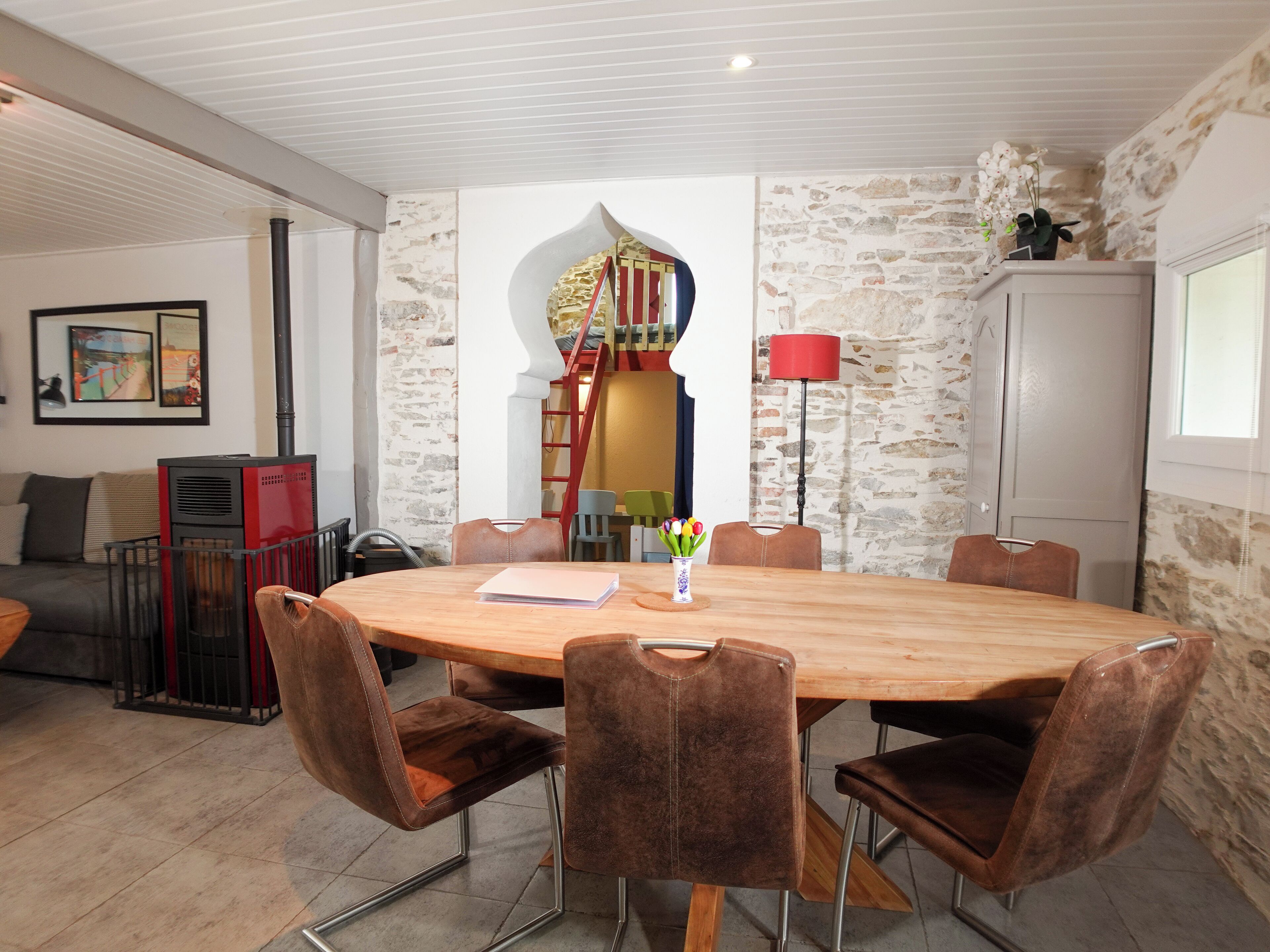 Family Apartment, 3 Bedrooms, Garden View | Living area | Flat-screen TV, toys