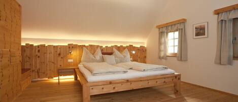 2 bedrooms, Internet, bed sheets