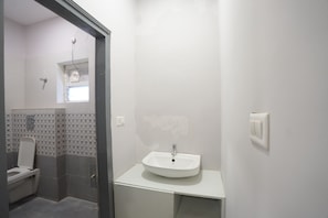 Executive Room | Bathroom